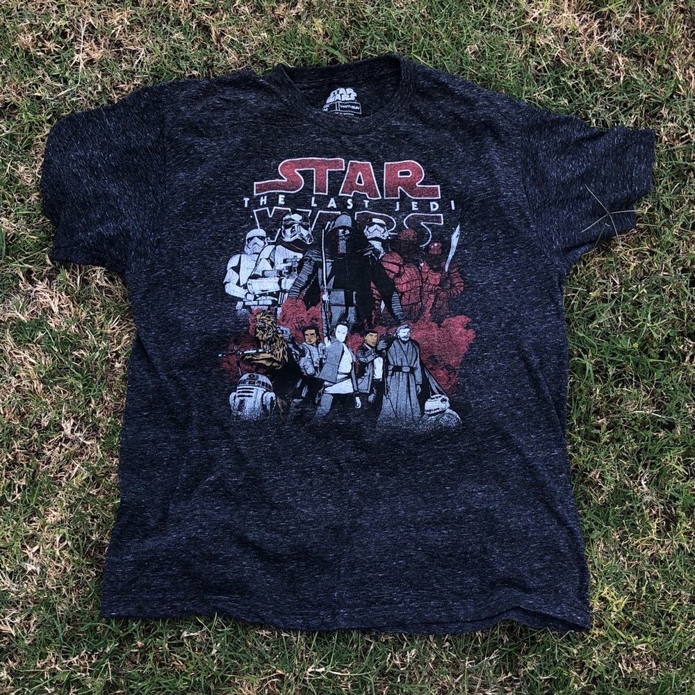 Star Wars: The Last Jedi Tee